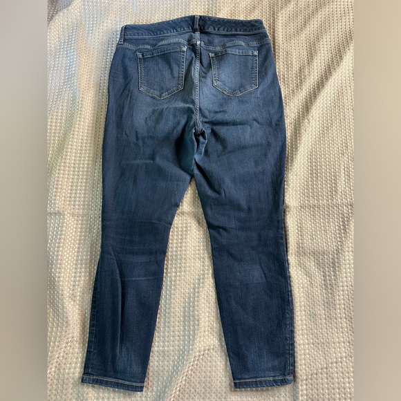 Torrid Blue Skinny Jeans with Contrast Stitching 14 GUC - Picture 9 of 11